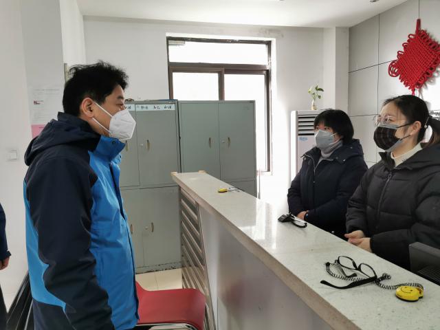 1581732342233576.jpg 我身邊的共產(chǎn)黨員 地產(chǎn)集團(tuán) 王學(xué)習(xí).jpg