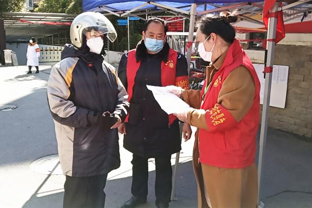 1582010223233490.jpg “敏姐”全力守護(hù)兩個“家”.jpg