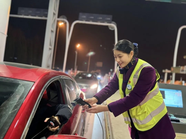 1737851644952179.jpg 04.jpg