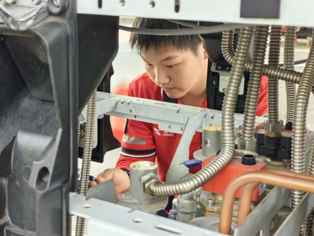 1748519882933524.jpg 05.jpg